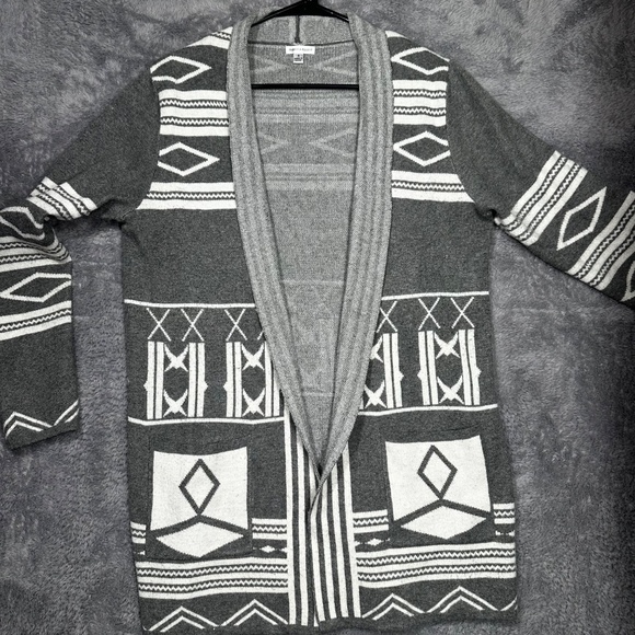 Rebecca Elliot Women’s Cardigan Sweater Small Gray White Aztec Tribal Open Front - Picture 4 of 8